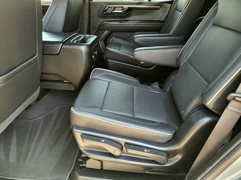 Certified 2025 Chevrolet Tahoe Premier AWD/4WD image 11