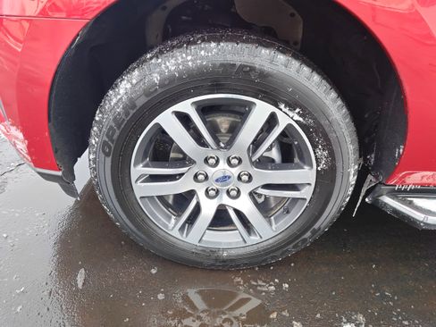 Used 2022 Ford Expedition Limited image 6