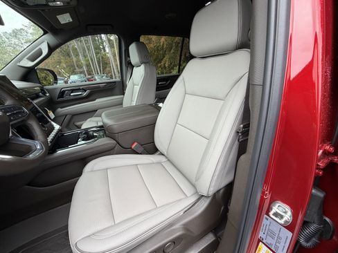 New 2026 GMC Yukon Elevation image 16