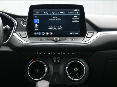 Used 2023 Chevrolet Blazer LT image 17