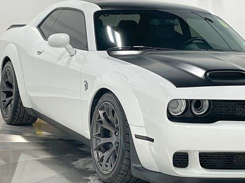 Used 2020 Dodge Challenger SRT Hellcat image 16
