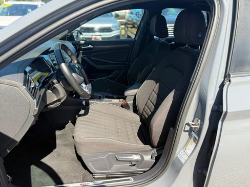 Used 2019 Volkswagen Jetta GLI FWD image 16