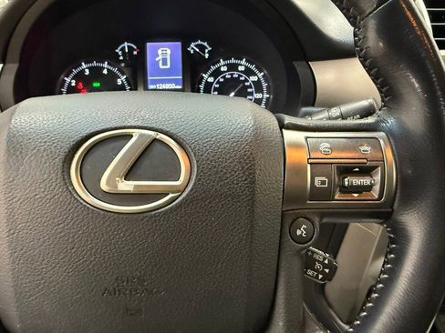 Used 2016 Lexus GX 460 image 21