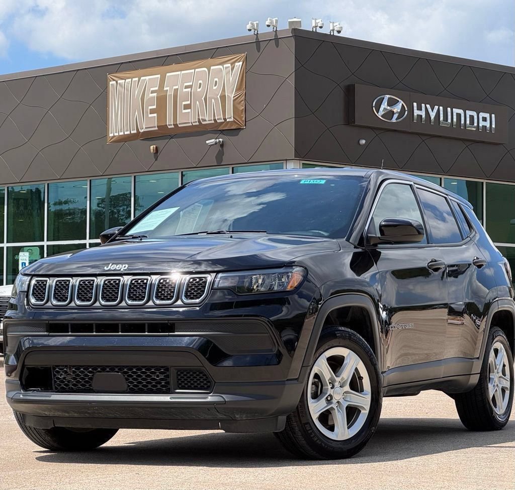 Used 2023 Jeep Compass Sport AWD/4WD image 1