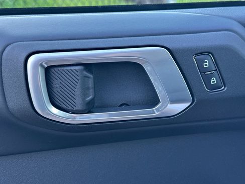 New 2025 Ford Bronco Outer Banks w/ Sasquatch Package image 11