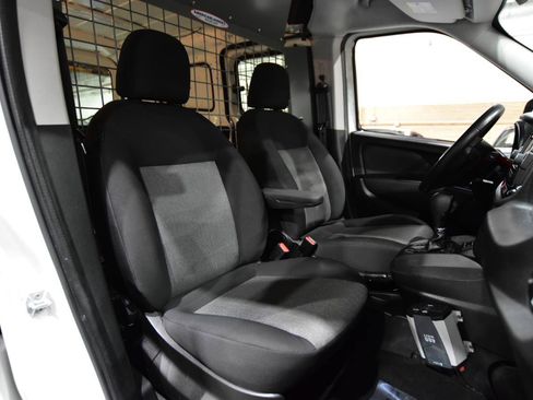 Used 2019 RAM ProMaster City Tradesman SLT FWD image 28