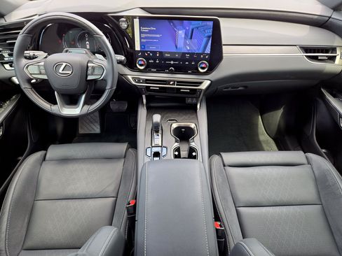 Used 2024 Lexus RX 350 FWD w/ Convenience Package image 27