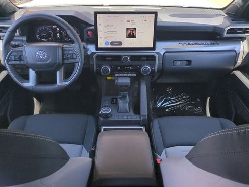 Used 2024 Toyota Tacoma TRD Off-Road w/ TRD Off Road Upgrade Package AWD/4WD image 15