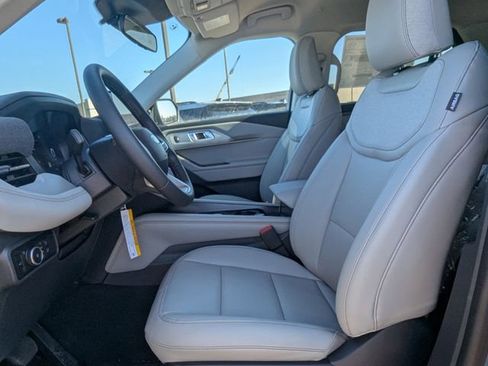 New 2026 Ford Explorer Active image 11