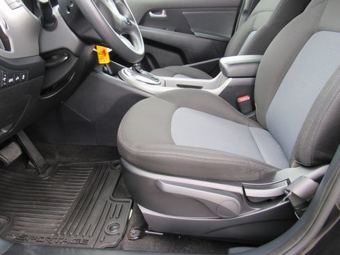 Used 2016 Kia Sportage LX AWD/4WD image 12