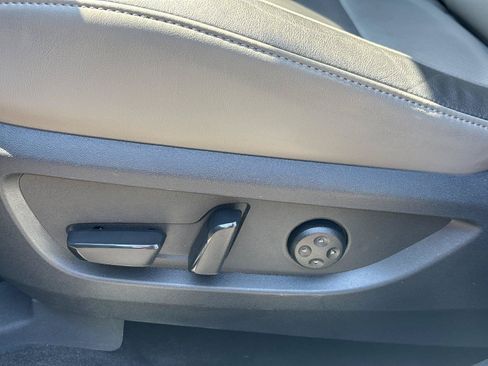 Used 2025 INFINITI QX50 Luxe AWD/4WD image 16
