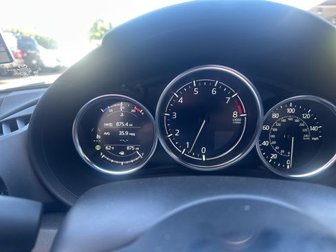 Used 2025 MAZDA MX-5 Miata Club w/ Weather Package RWD image 11