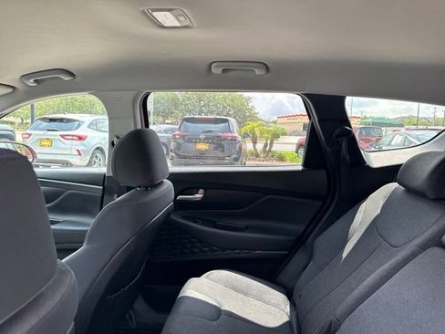 Used 2019 Hyundai Santa Fe SE FWD image 19