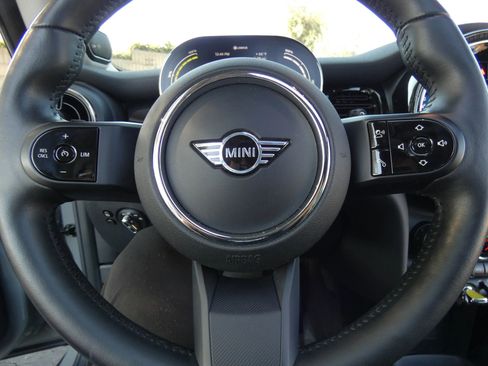 Used 2022 MINI Cooper SE image 61