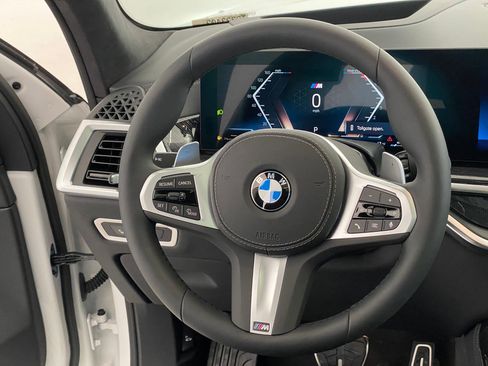 New 2026 BMW X7 xDrive40i w/ Executive Package image 16