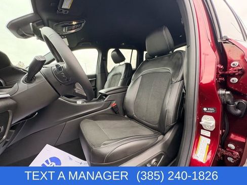 New 2026 Jeep Grand Cherokee Altitude image 24