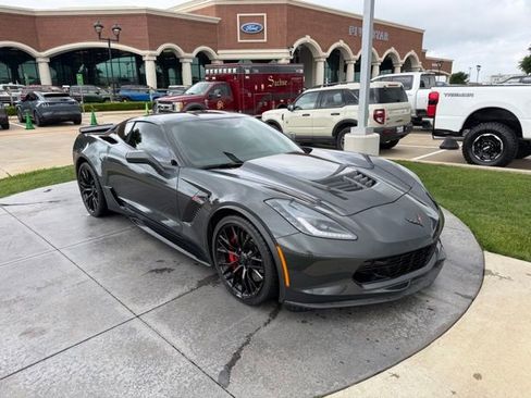 Used 2019 Chevrolet Corvette Z06 image 2