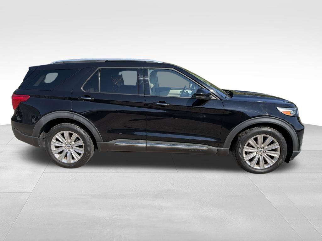 Used 2023 Ford Explorer Limited w/ Limited Technology Package RWD image 11