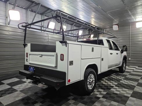 Used 2023 GMC Sierra 2500 Pro w/ Convenience Package image 5