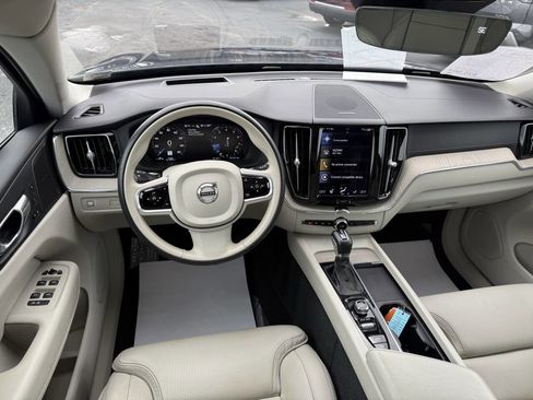 Used 2021 Volvo XC60 T5 Inscription w/ Advanced Package image 23