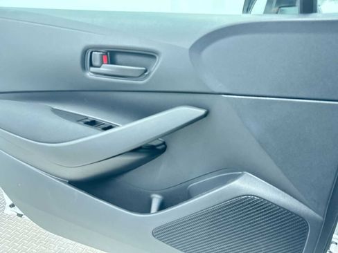 Used 2024 Toyota Corolla LE image 28