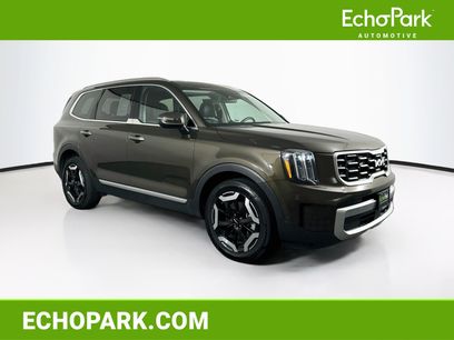 Used 2025 Kia Telluride S