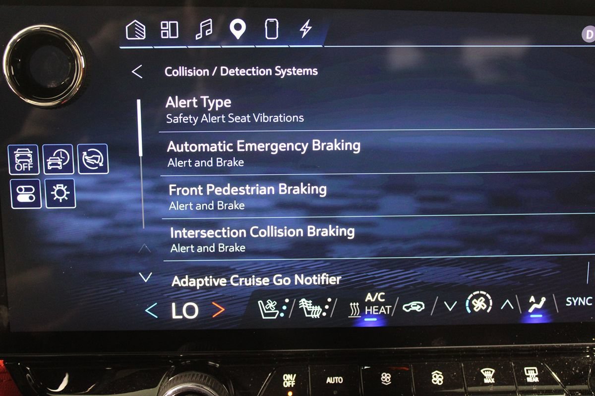 Used 2024 Chevrolet Blazer EV RS AWD/4WD image 19