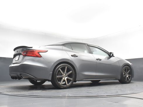 Used 2016 Nissan Maxima SR FWD image 20