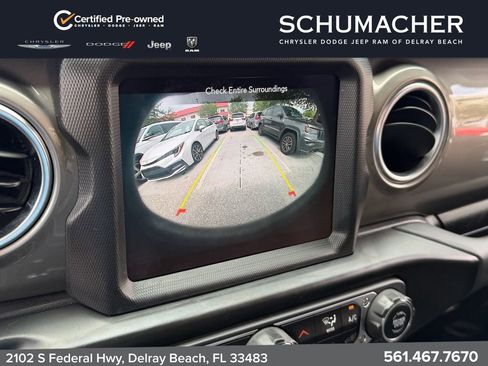 Used 2021 Jeep Wrangler Unlimited Sahara AWD/4WD image 20