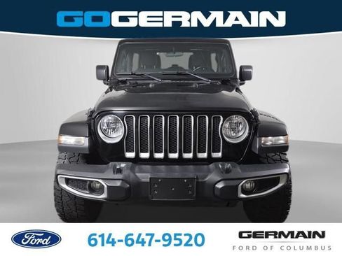 Used 2019 Jeep Wrangler Unlimited Sahara w/ Safety Group AWD/4WD image 3