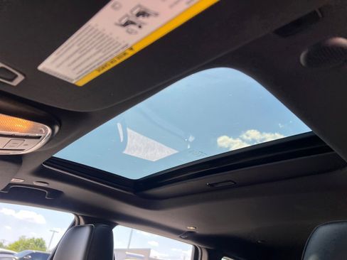 Used 2021 Jeep Grand Cherokee Laredo X image 21