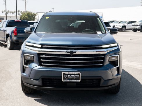 New 2026 Chevrolet Traverse LT w/ Driver Confidence Package image 2