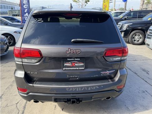 Used 2018 Jeep Grand Cherokee Trailhawk AWD/4WD image 12