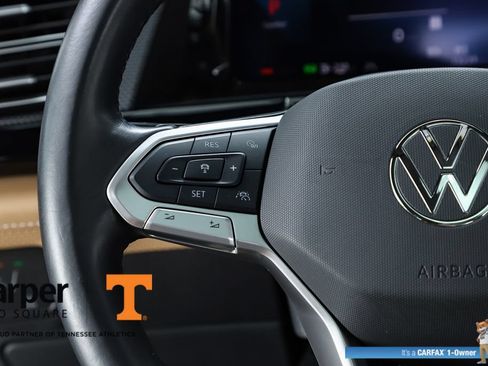 Used 2025 Volkswagen Atlas Cross Sport SEL R-Line AWD/4WD image 21