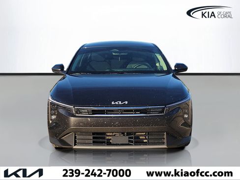 Certified 2025 Kia K4 EX FWD image 2