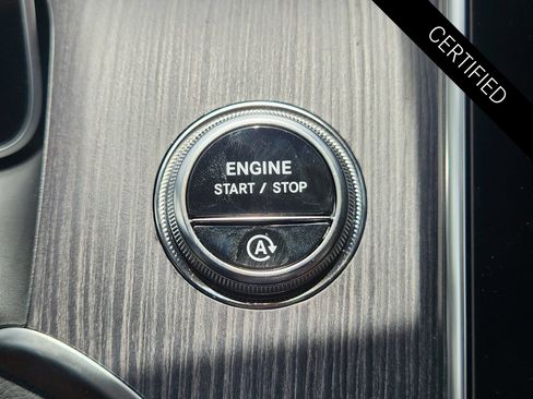 Certified 2025 Mercedes-Benz GLC 43 AMG 4MATIC image 20