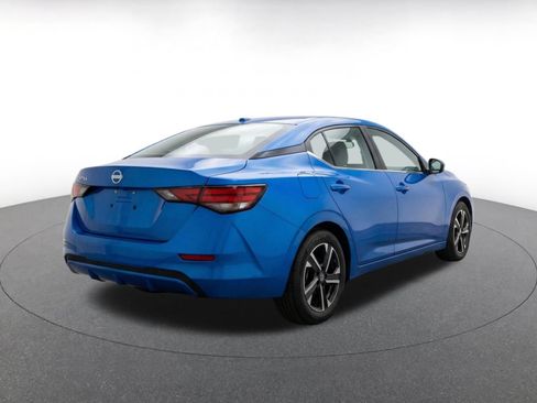 Used 2025 Nissan Sentra SV FWD image 8