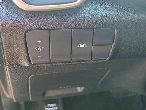 Used 2020 Kia Sportage LX FWD image 19