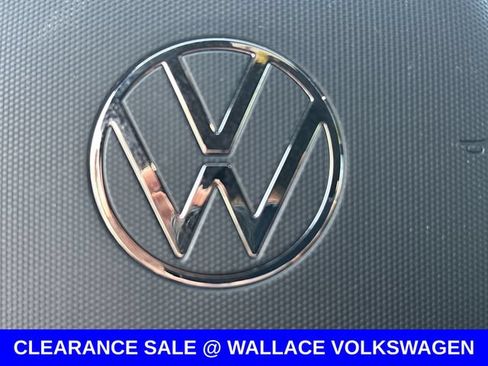 Certified 2022 Volkswagen Atlas Cross Sport SE AWD/4WD image 25