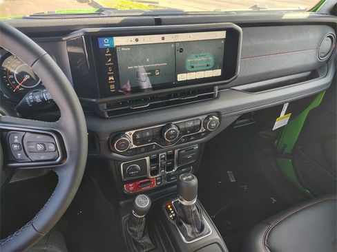 New 2026 Jeep Wrangler Unlimited Rubicon w/ Safety Group image 22