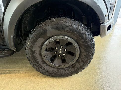 Used 2018 Ford F150 Raptor w/ Equipment Group 802A Luxury image 11