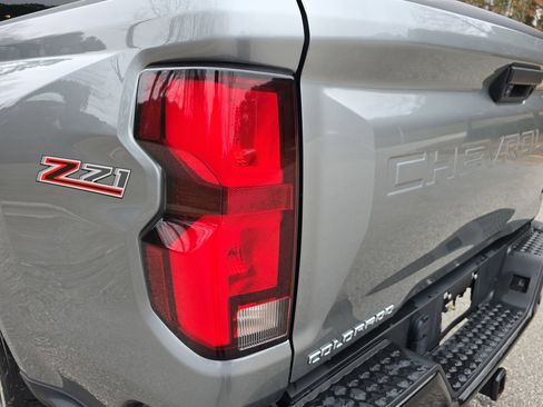 Used 2023 Chevrolet Colorado Z71 w/ Z71 Convenience Package 2 image 33