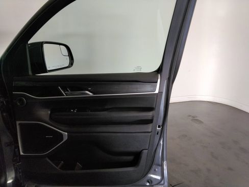 Used 2022 Jeep Wagoneer Series I image 44