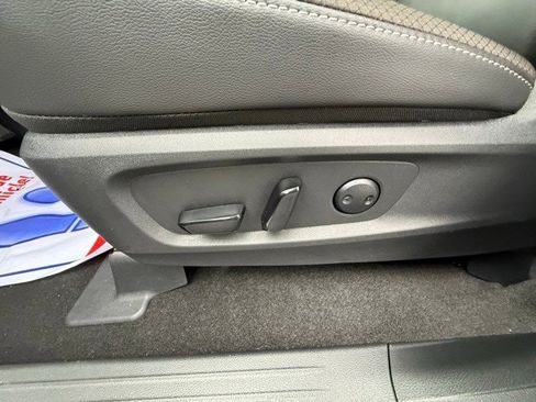 New 2025 Nissan Pathfinder SL w/ SL Premium Package image 13