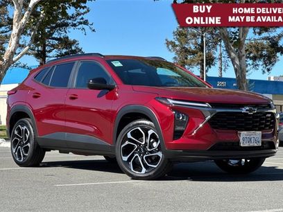 Used 2025 Chevrolet Trax RS w/ Driver Confidence Package