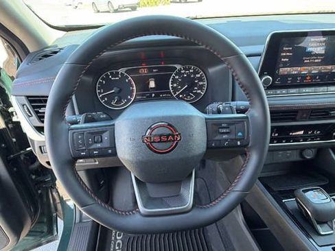 Used 2026 Nissan Rogue SV AWD/4WD image 27