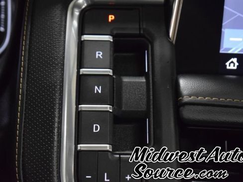 Used 2021 GMC Yukon AT4 w/ AT4 Premium Package AWD/4WD image 22