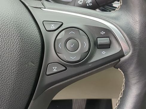Used 2018 Buick Regal Essence w/ Driver Confidence Package #1 FWD image 24