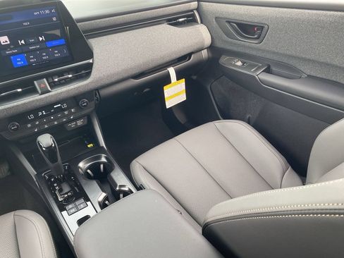 New 2026 Subaru Outback Limited w/ Premium/Limited Package 2 AWD/4WD image 12
