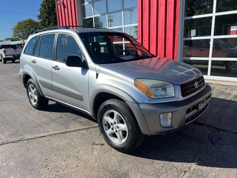 Used 2002 Toyota RAV4 4WD image 2